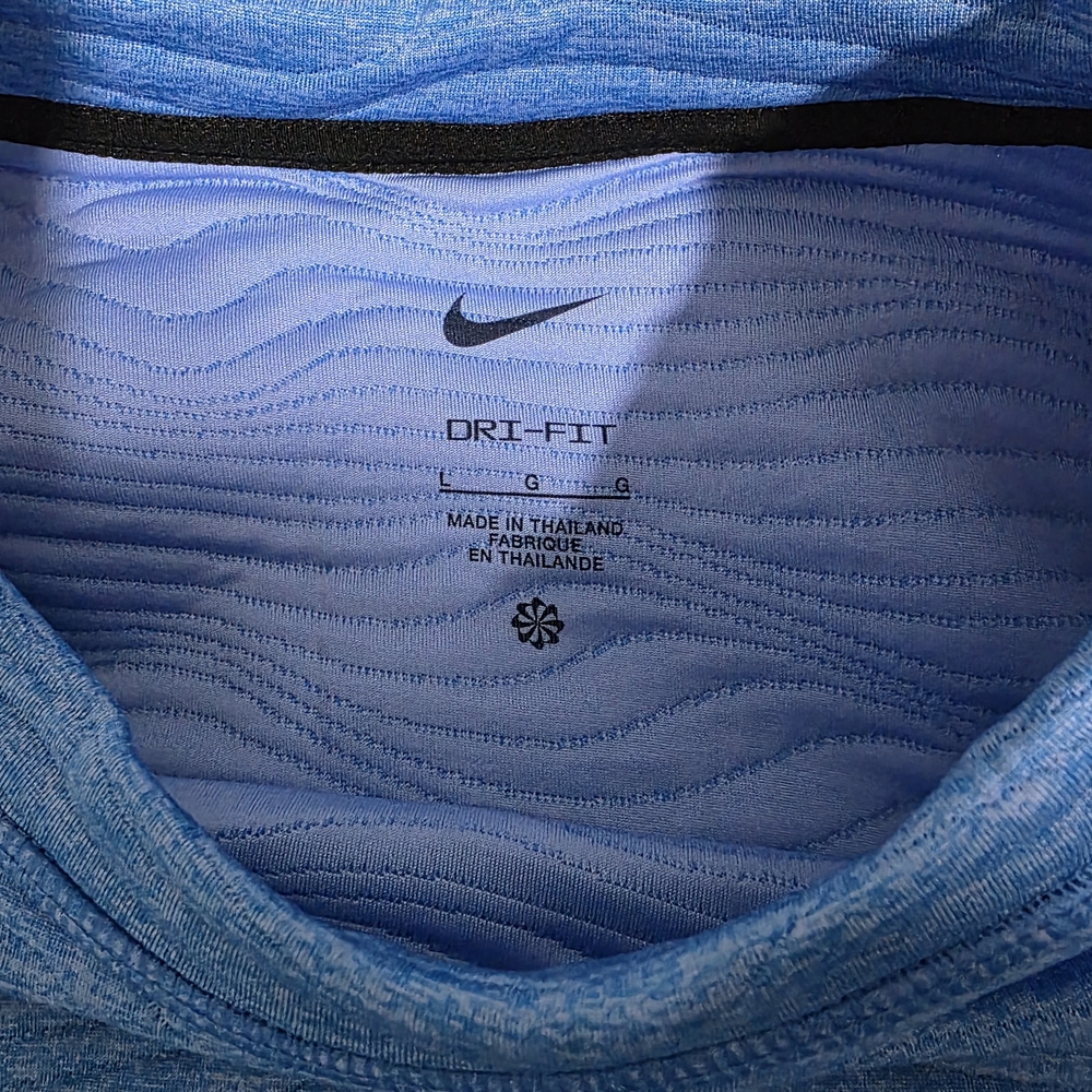 Nike Tour Dri-FIT Golf Crew Sweatshirt FD5835-435 Sky Blue Men's L NWT - Picture 8 of 9